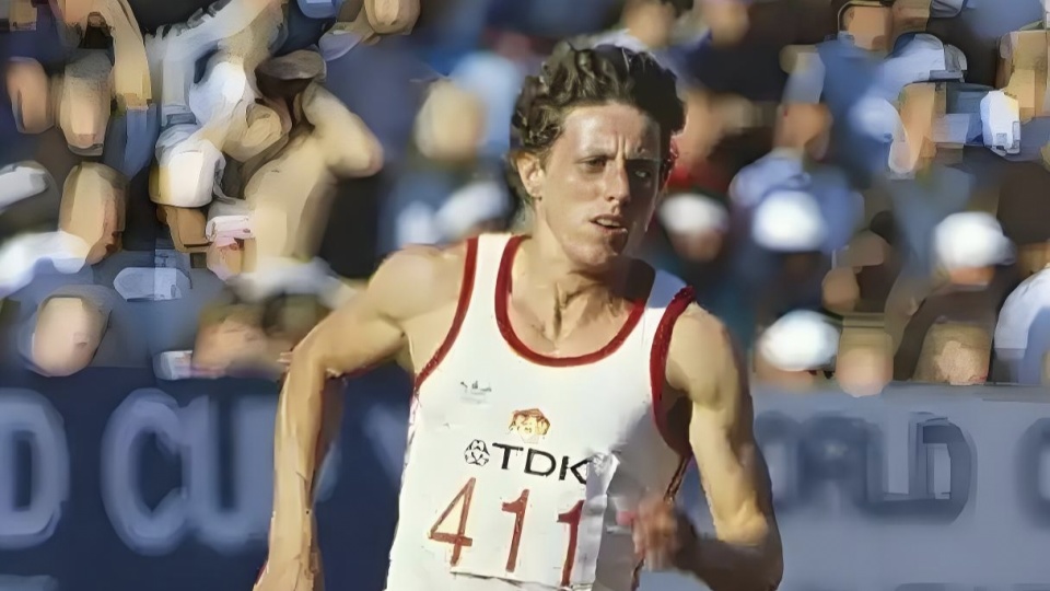 而中国田径, 子怡在, 由冯彬创造 而中国田径, 子怡在, 由冯彬创造