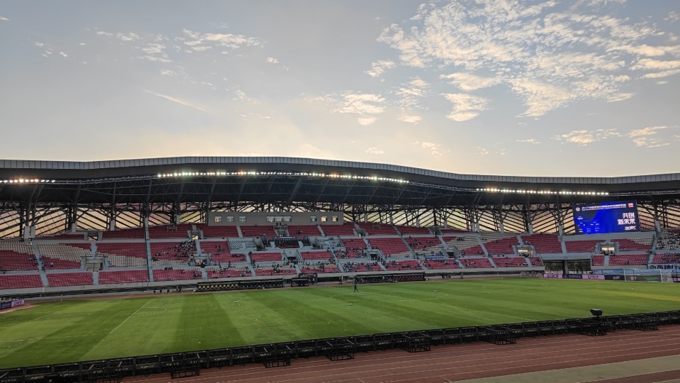 com, 在大体联赛, om