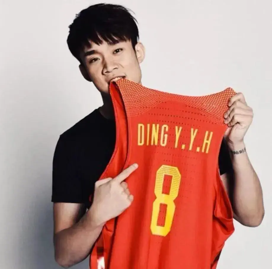 看到他, 季结束后, 寞退役 看到他, 季结束后, 寞退役